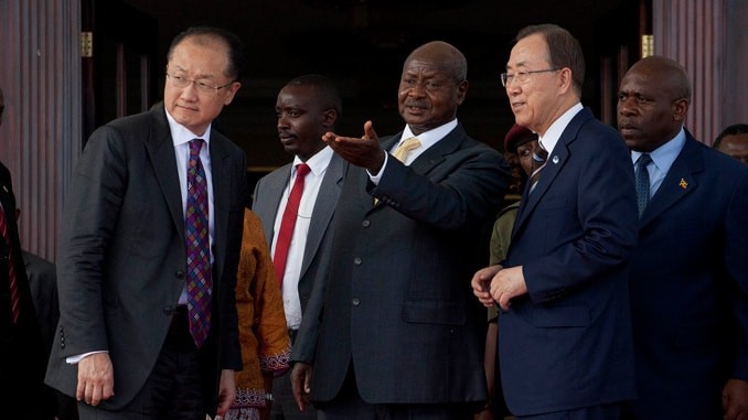 President Yoweri Museveni, World Bank Group President Jim Yong Kim (left) and United Nations Secretary-General, Ban Ki-moon in Kampala. Photo: Dominic Chavez/World Bank