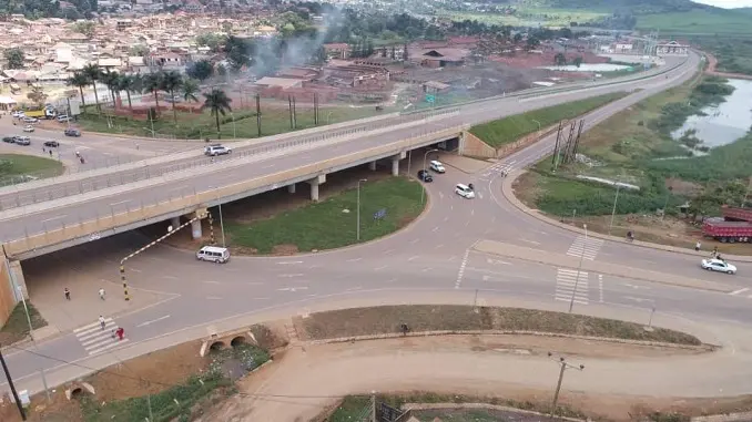 Aerial photograph of the Kampala-Entebbe Expressway
