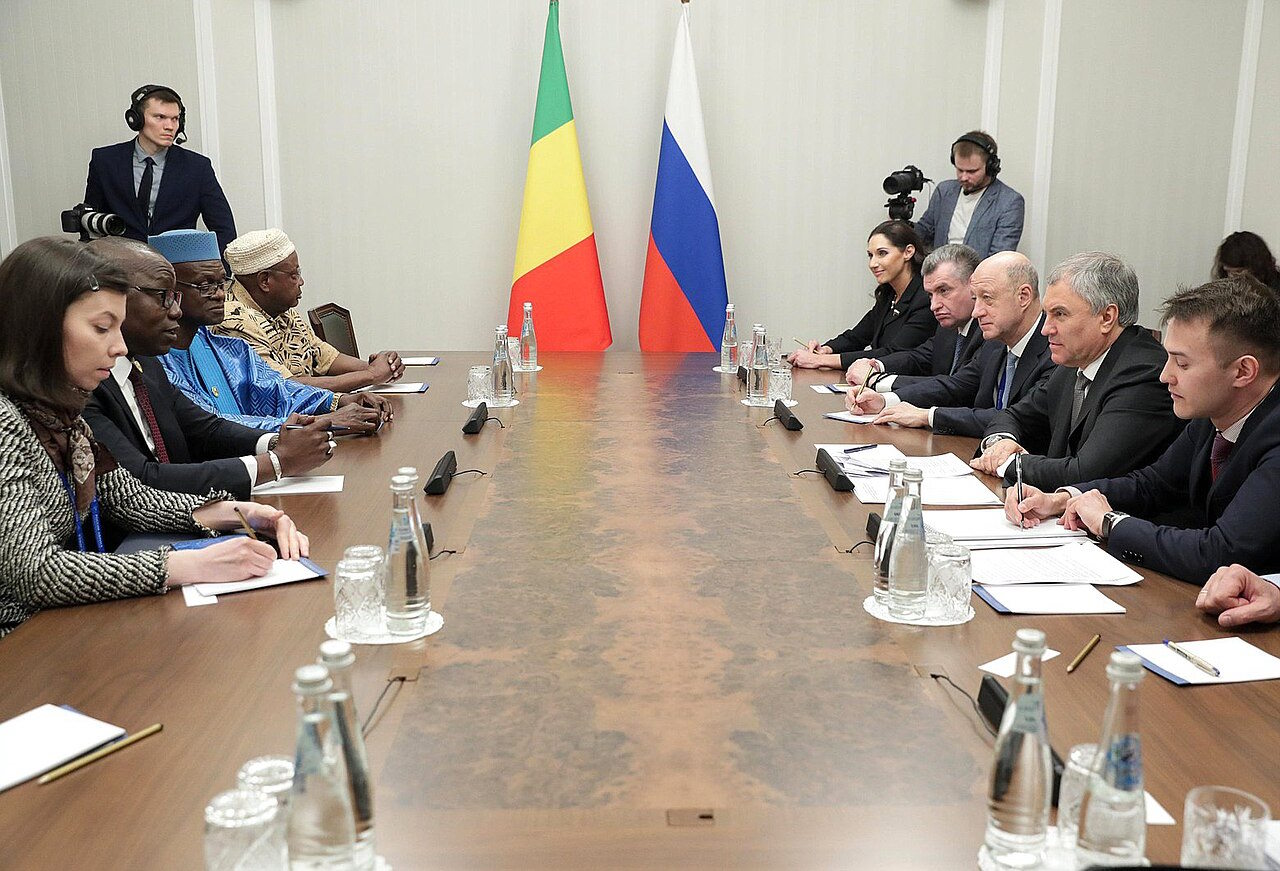 Government representatives from Mali and Russia meeting in Moscow, March 2023